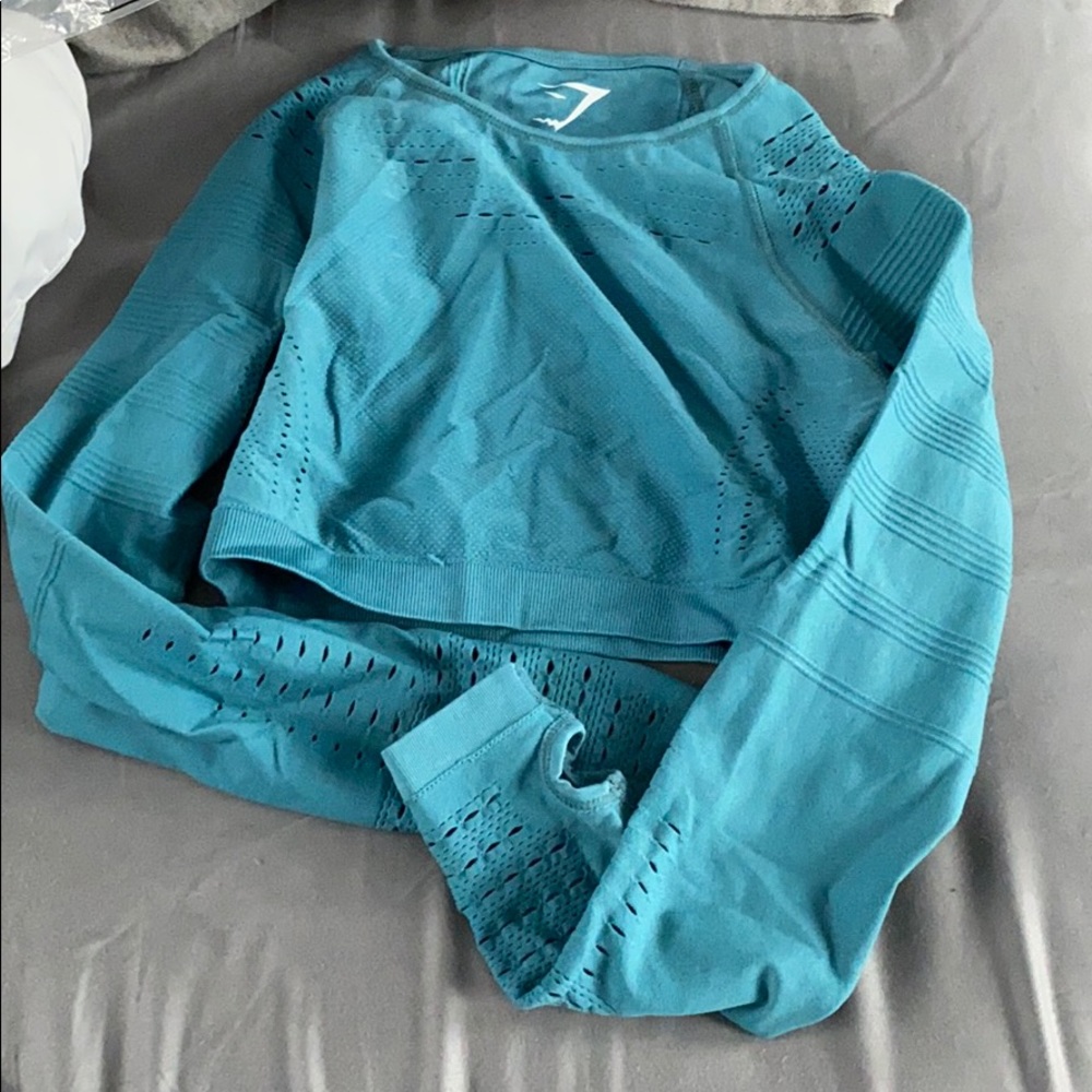 Blue  gymshark Long sleeve crop top